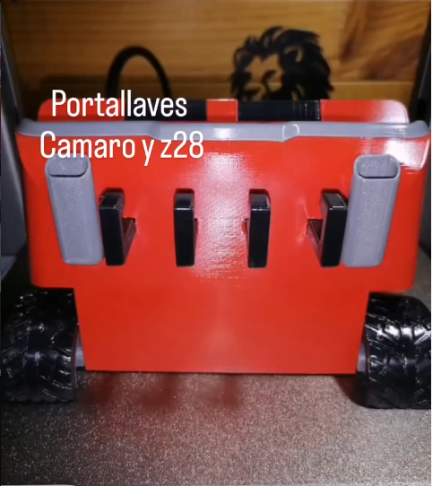 Vista inferior del portallaves Camaro Z28 y sus cuatro ganchos